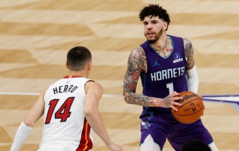 kaiyun-周二竞彩篮球焦点：热火附加赛之王 黄蜂全员健康